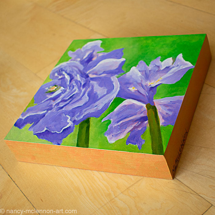 a painting by fine artist Nancy McLennon of a purple amaryllis on a warm viridian green background flatview